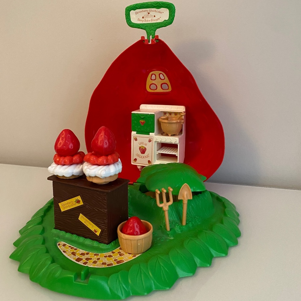 🍓 Vintage 1980 Kenner Strawberry Shortcake Berry Bake Shoppe 🍰